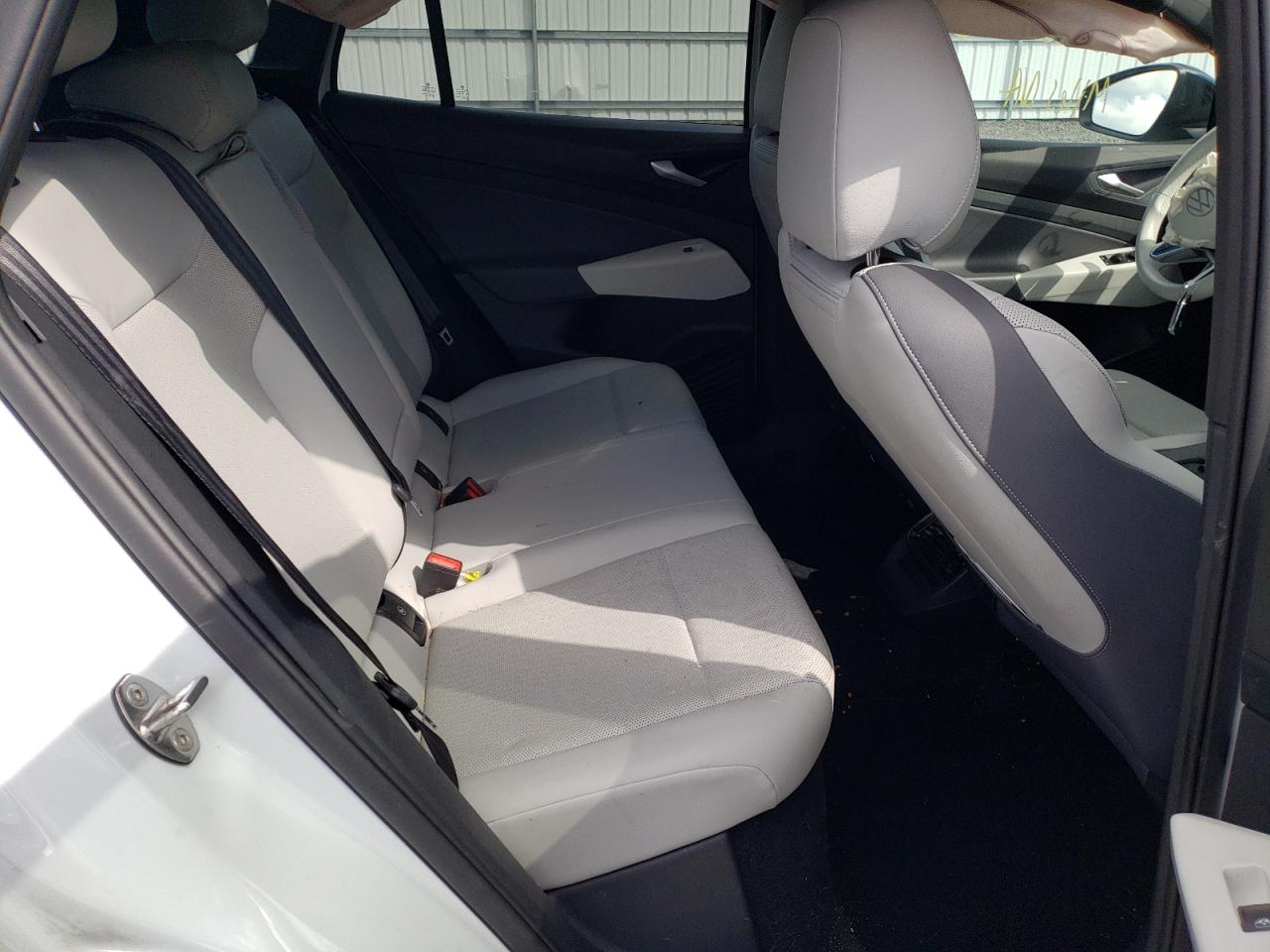 Photo 6 from auction – 2021 VOLKSWAGEN ID.4 FIRST with VIN WVGDMPE27MP009229