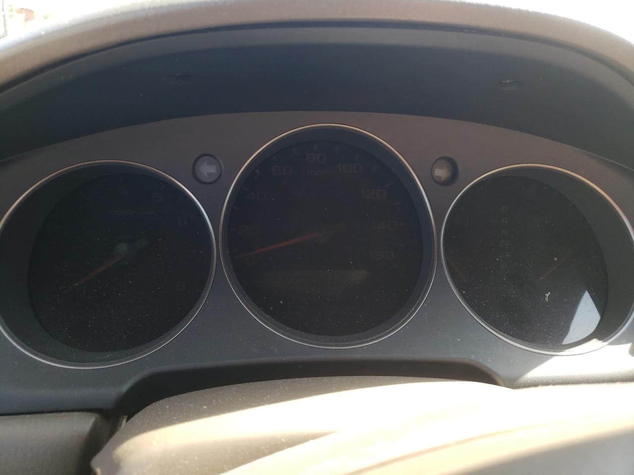 Photo 8 from auction – 2004 ACURA 3.5RL with VIN JH4KA96684C001809