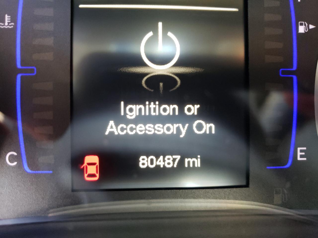 Photo 8 from auction – 2015 CHRYSLER 200 LIMITE with VIN 1C3CCCAB1FN559076