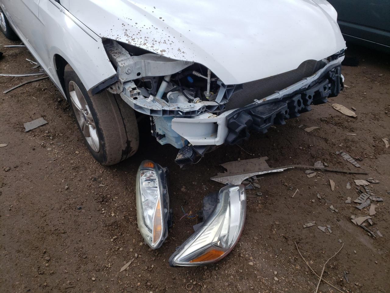 Photo 9 from auction – 2013 FORD FOCUS SE with VIN 1FADP3K20DL339011