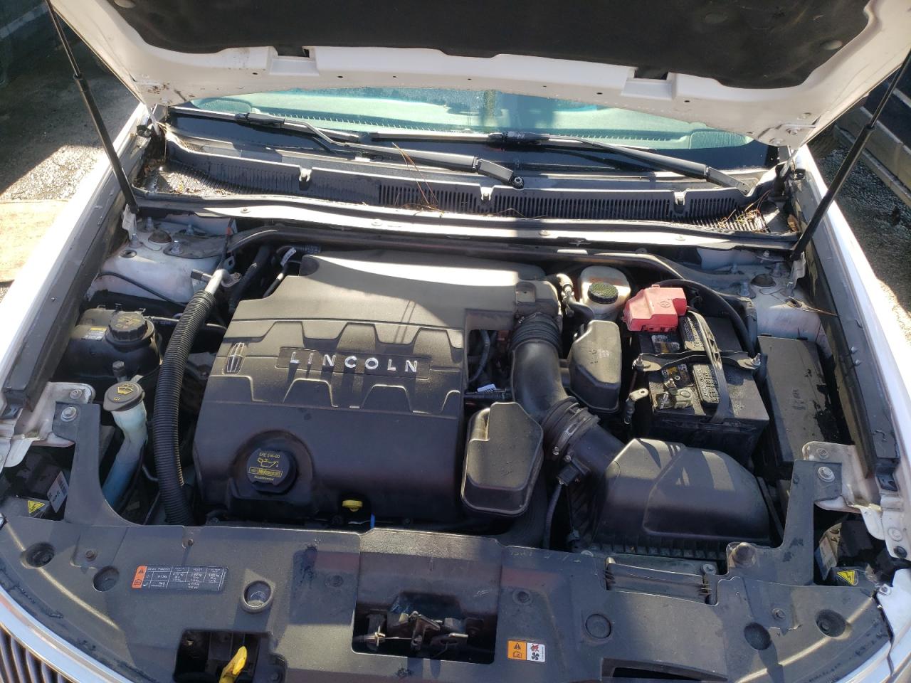 Photo 7 from auction – 2013 LINCOLN MKS with VIN 1LNHL9DK2DG603759