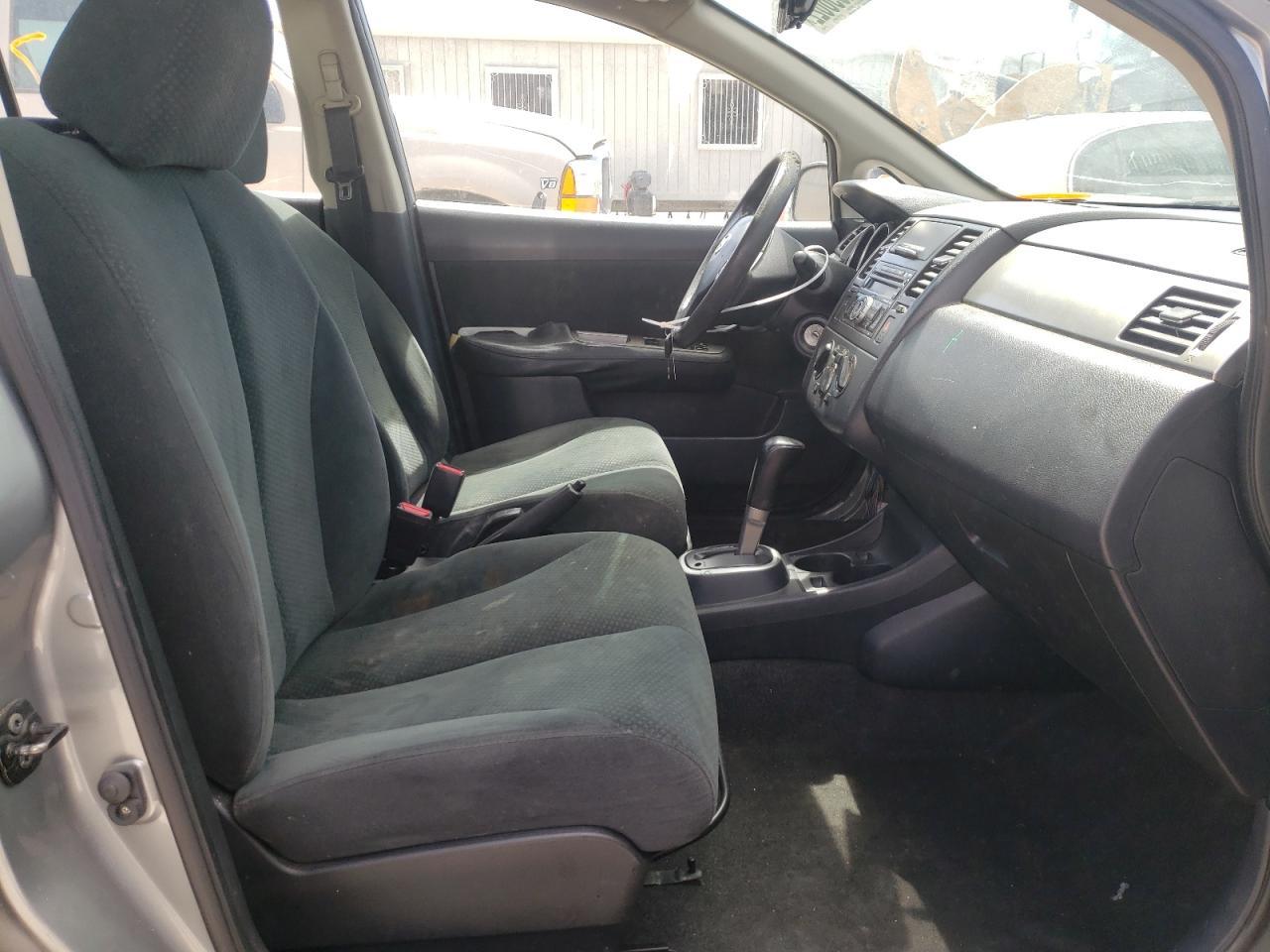 Фото 5 с аукциона – 2011 NISSAN VERSA S с VIN 3N1BC1AP3BL432558