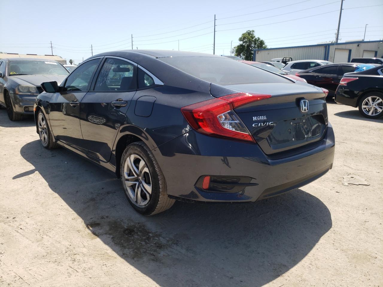 Photo 3 from auction – 2018 HONDA CIVIC LX with VIN 19XFC2F55JE026683