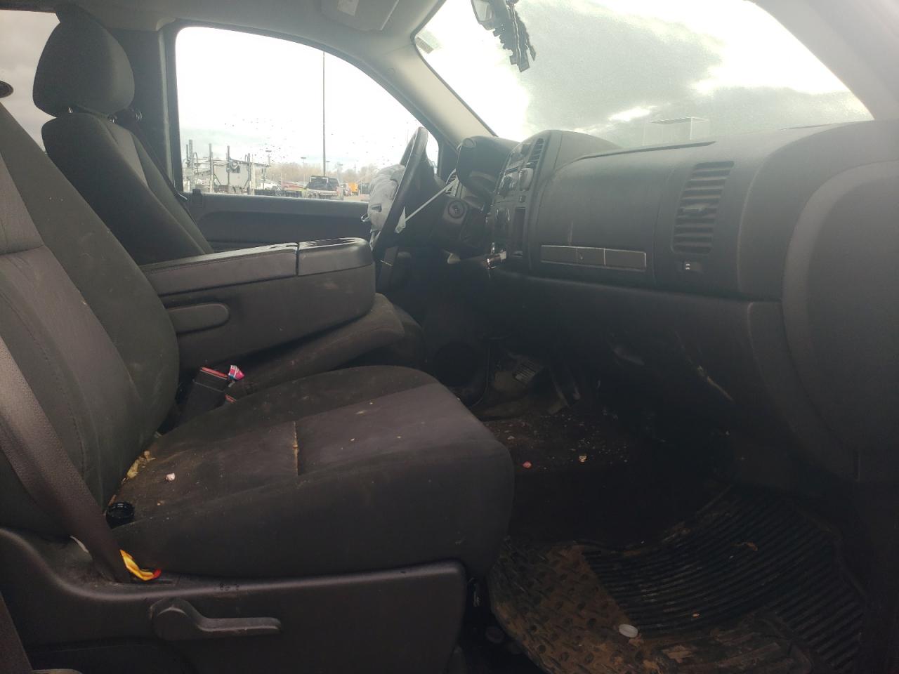 Photo 5 from auction – 2013 GMC SIERRA K15 with VIN 1GTR2VE71DZ102980