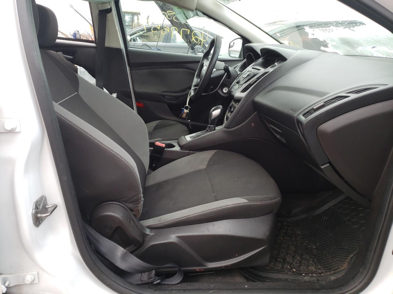 Photo 5 from auction – 2013 FORD FOCUS SE with VIN 1FADP3K20DL339011