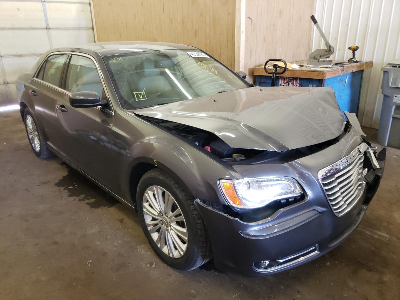 CHRYSLER 300 2014 with VIN 2C3CCARG3EH144384 - Photo from auction