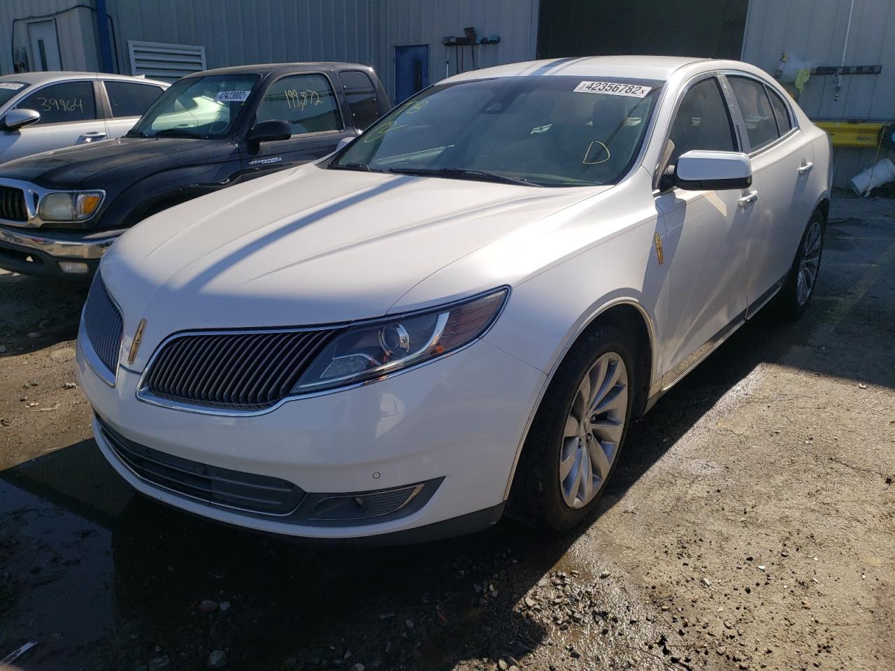 Photo 2 from auction – 2013 LINCOLN MKS with VIN 1LNHL9DK2DG603759