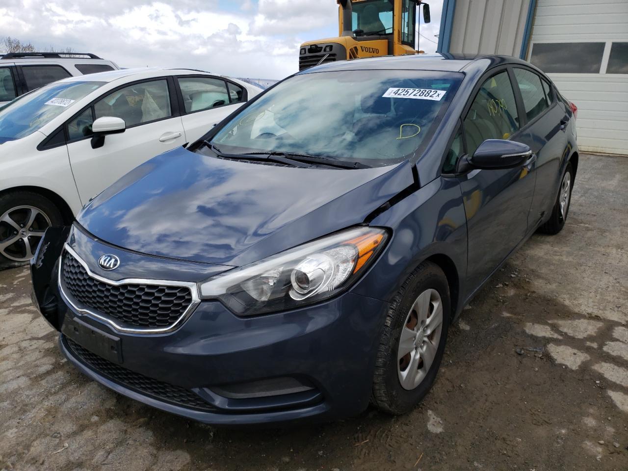 Photo 2 from auction – 2015 KIA FORTE LX with VIN KNAFX4A65F5427084