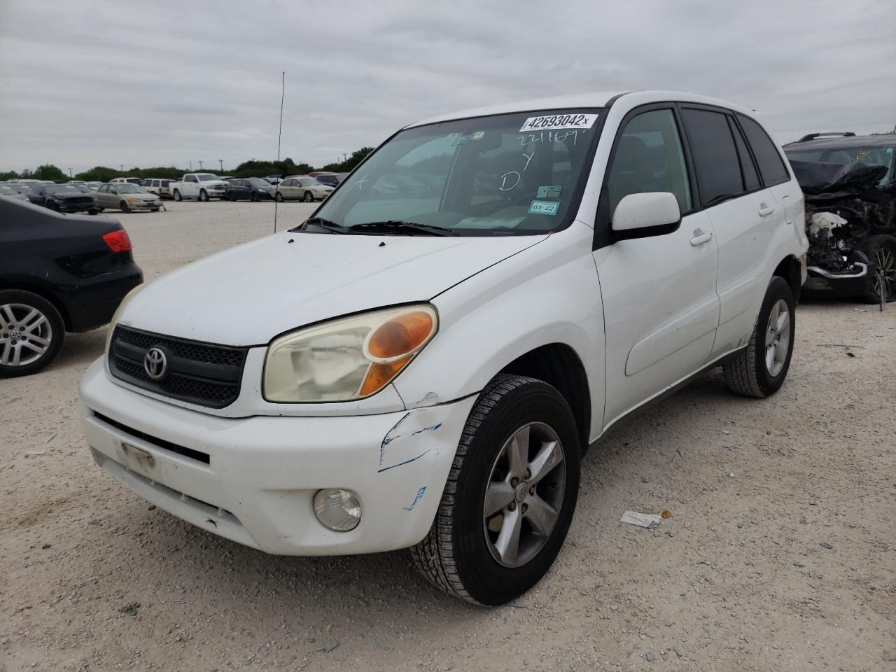 Photo 2 from auction – 2005 TOYOTA RAV4 with VIN JTEGD20VX50067654