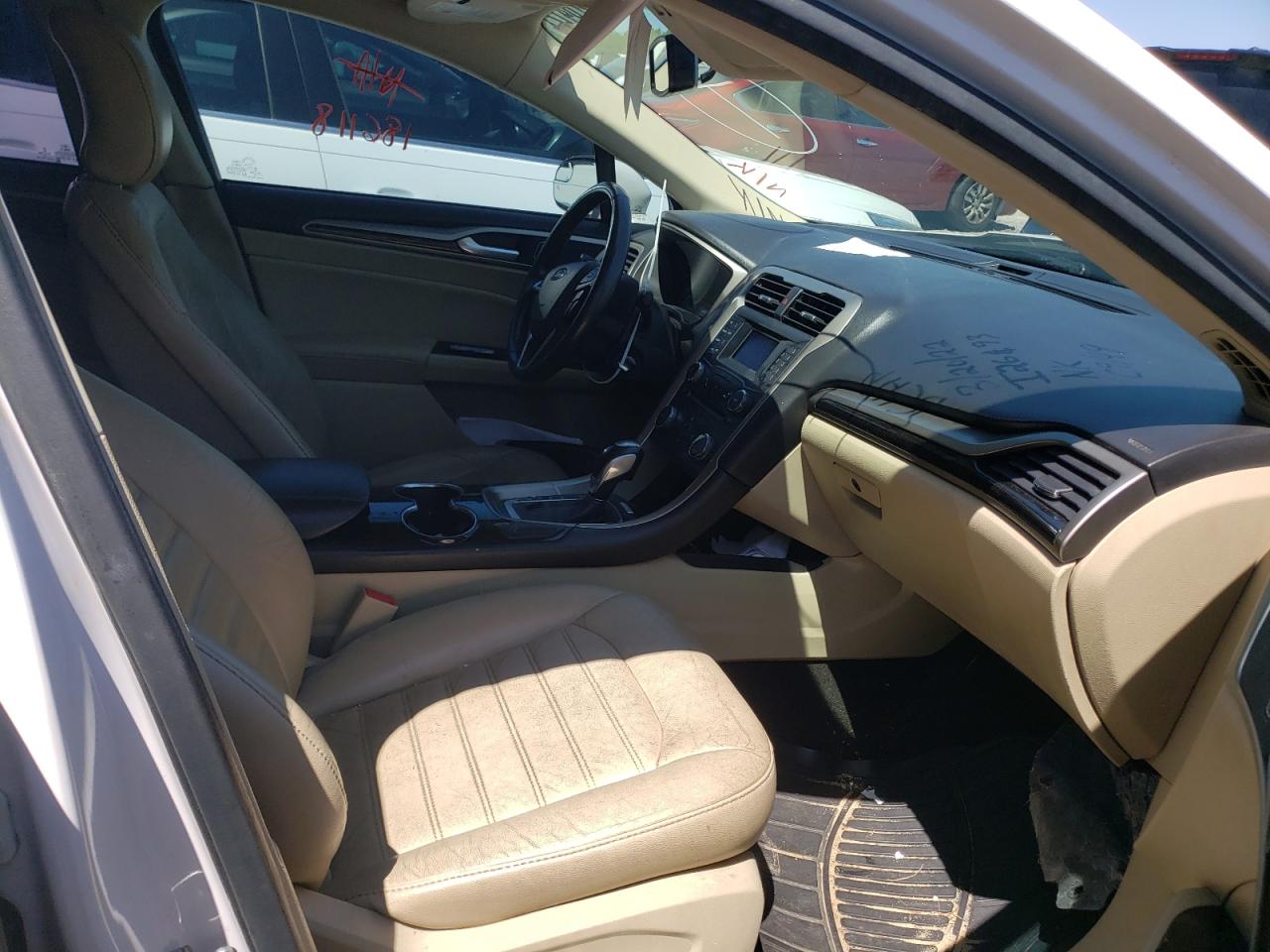 Photo 5 from auction – 2016 FORD FUSION SE with VIN 3FA6P0HD7GR331722