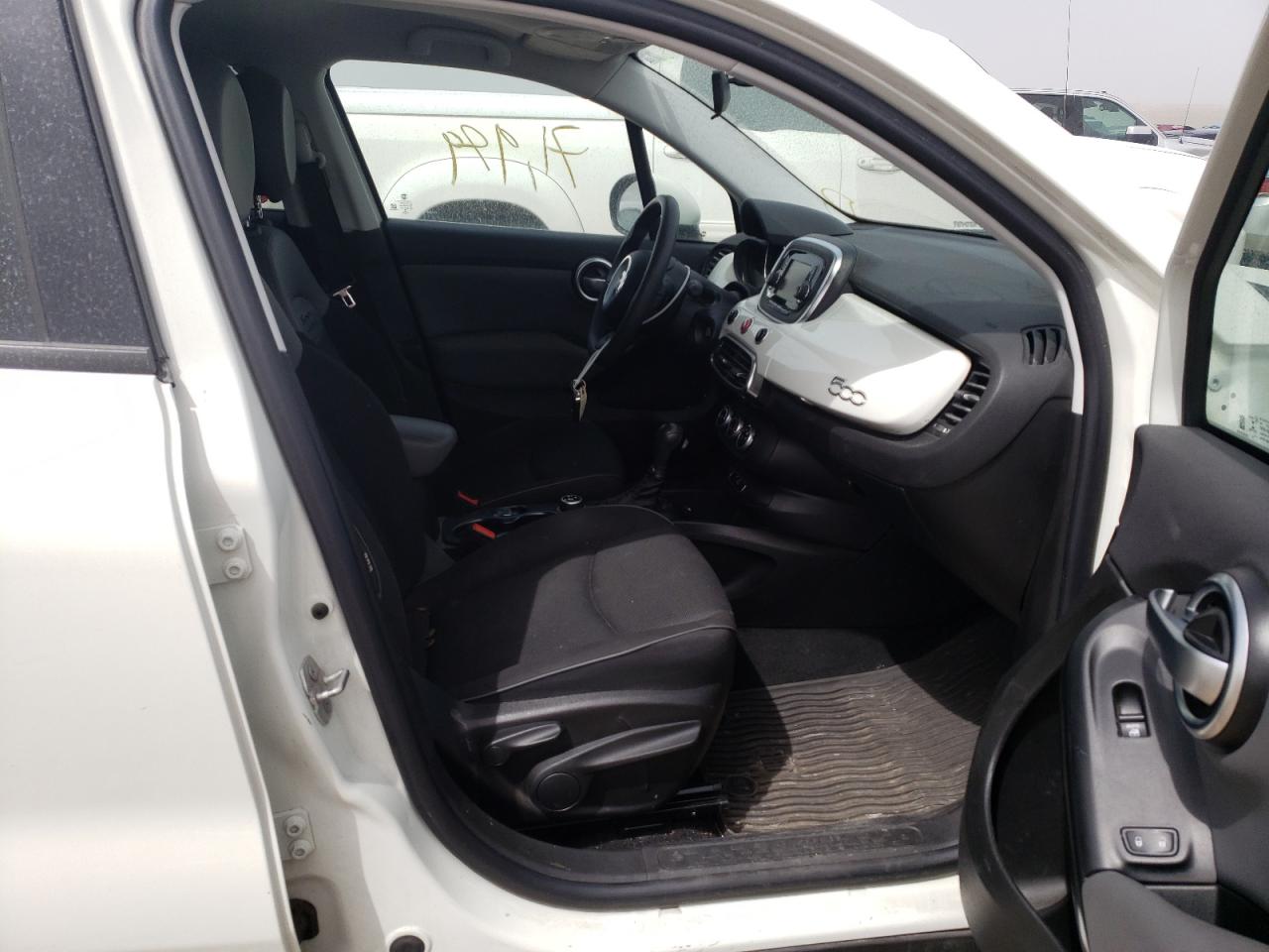 Photo 5 from auction – 2016 FIAT 500X EASY with VIN ZFBCFYBT0GP336630
