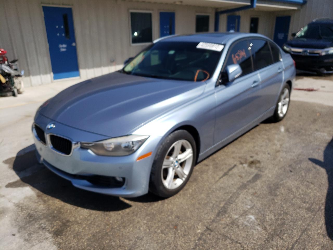 Photo 2 from auction – 2015 BMW 328 I with VIN WBA3A5C52FF607650