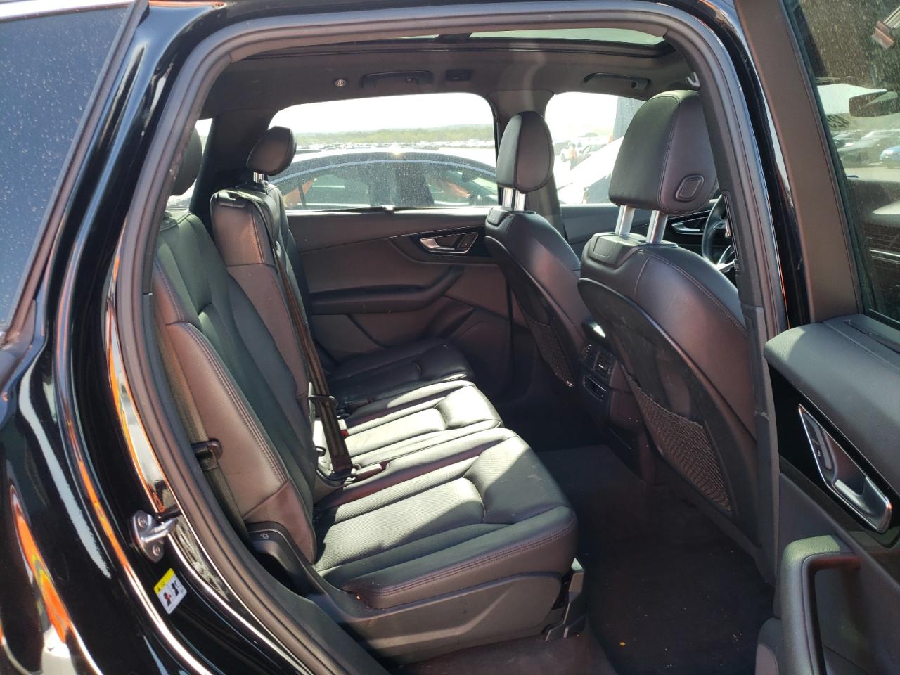 Photo 6 from auction – 2017 AUDI Q7 PREMIUM with VIN WA1LAAF74HD058003