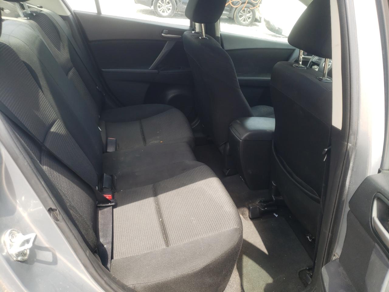 Photo 6 from auction – 2012 MAZDA 3 I with VIN JM1BL1UG4C1519404