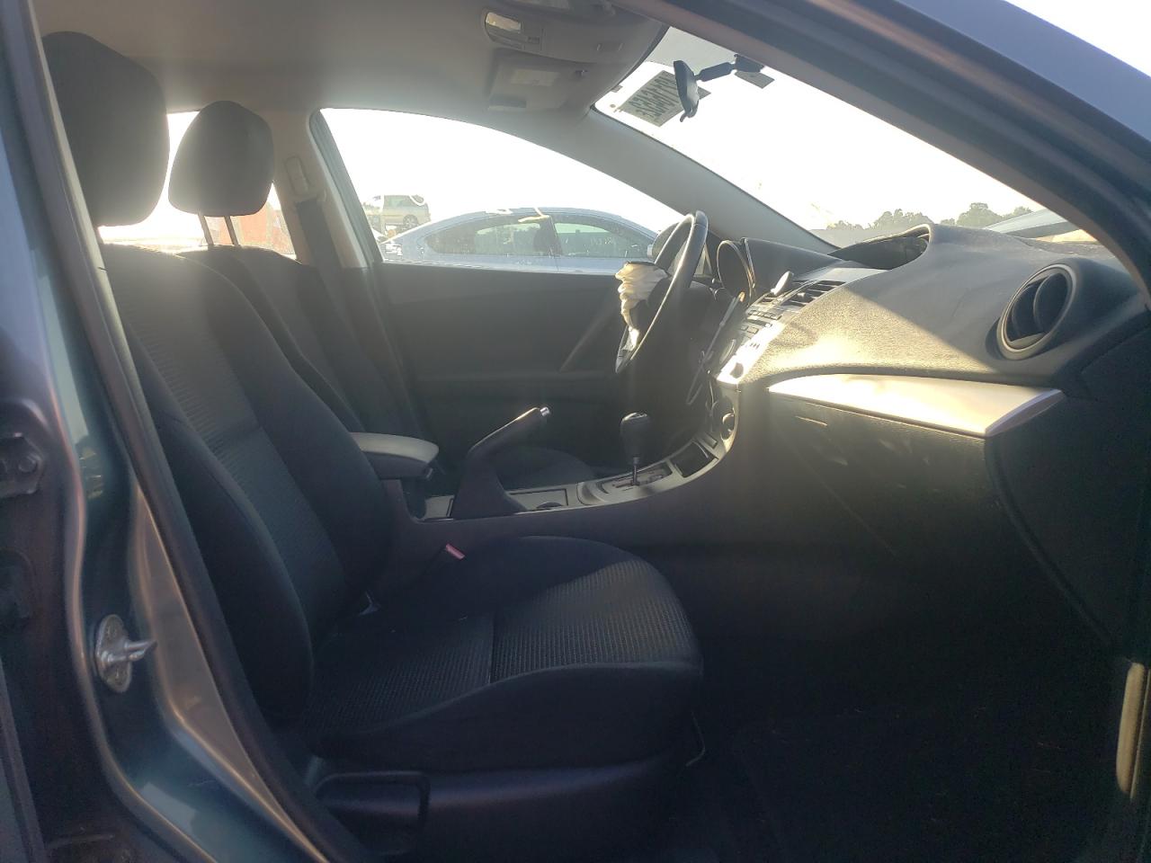 Photo 5 from auction – 2012 MAZDA 3 I with VIN JM1BL1V75C1561563