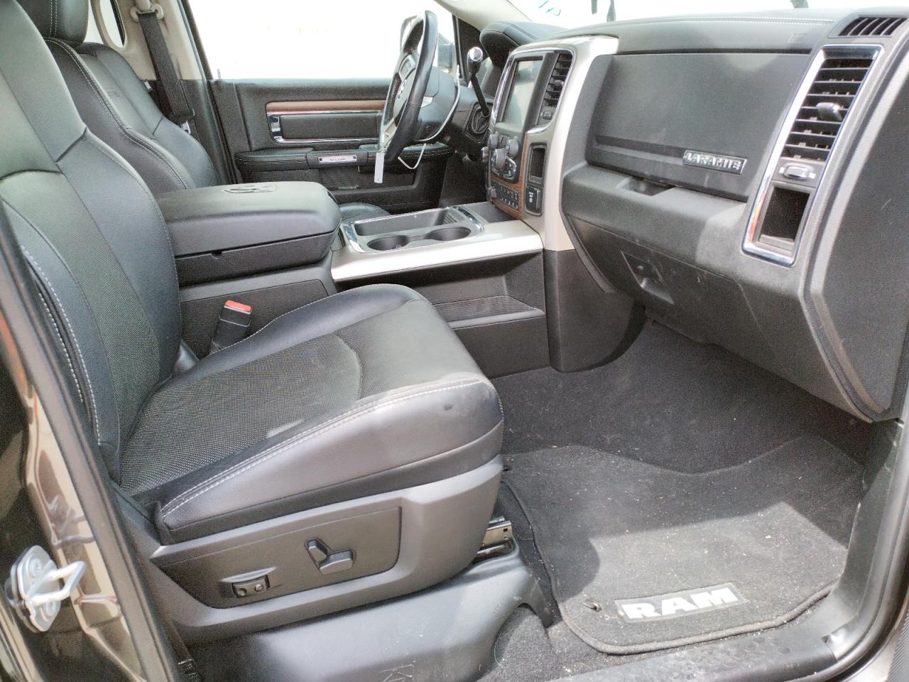 Photo 5 from auction – 2017 RAM 2500 LARAM with VIN 3C6UR5NLXHG741391