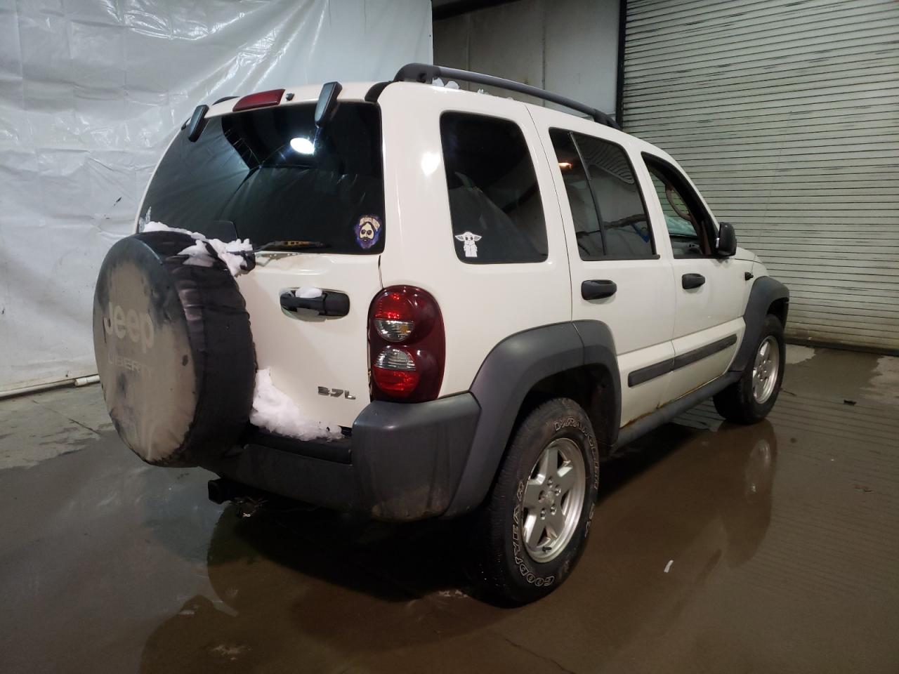Photo 4 from auction – 2007 JEEP LIBERTY SP with VIN 1J4GL48K07W721312