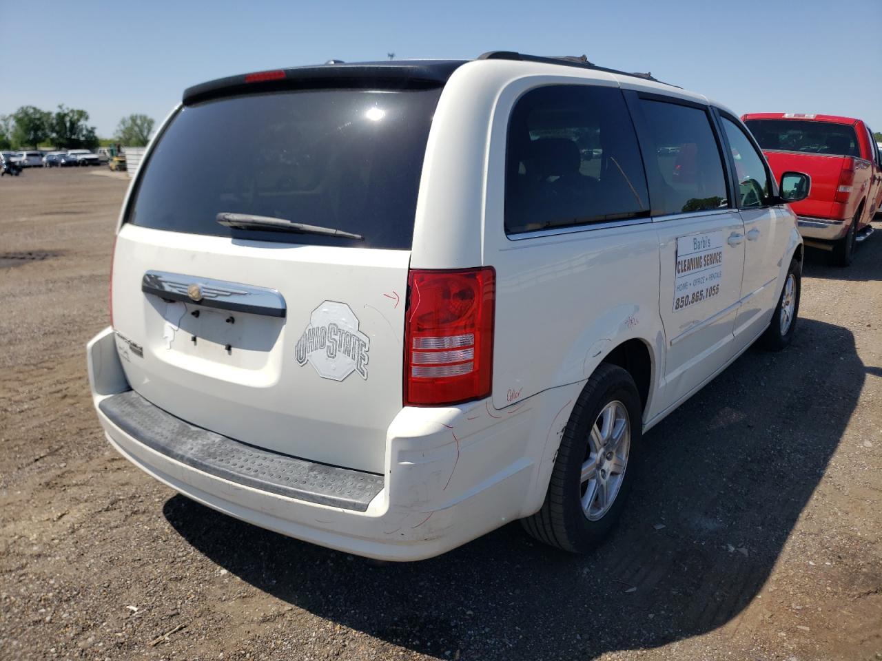 Photo 4 from auction – 2008 CHRYSLER TOWN & COU with VIN 2A8HR54P48R727732