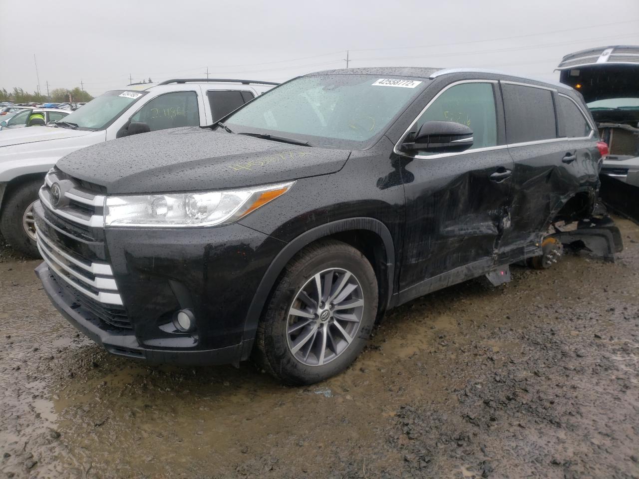 Photo 2 from auction – 2019 TOYOTA HIGHLANDER with VIN 5TDJZRFH8KS580707