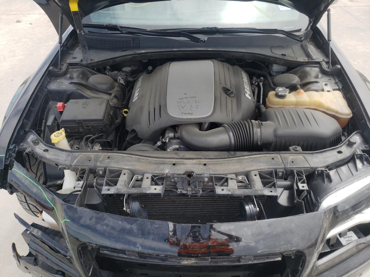 Photo 7 from auction – 2012 CHRYSLER 300C LUXUR with VIN 2C3CCAPT1CH253956