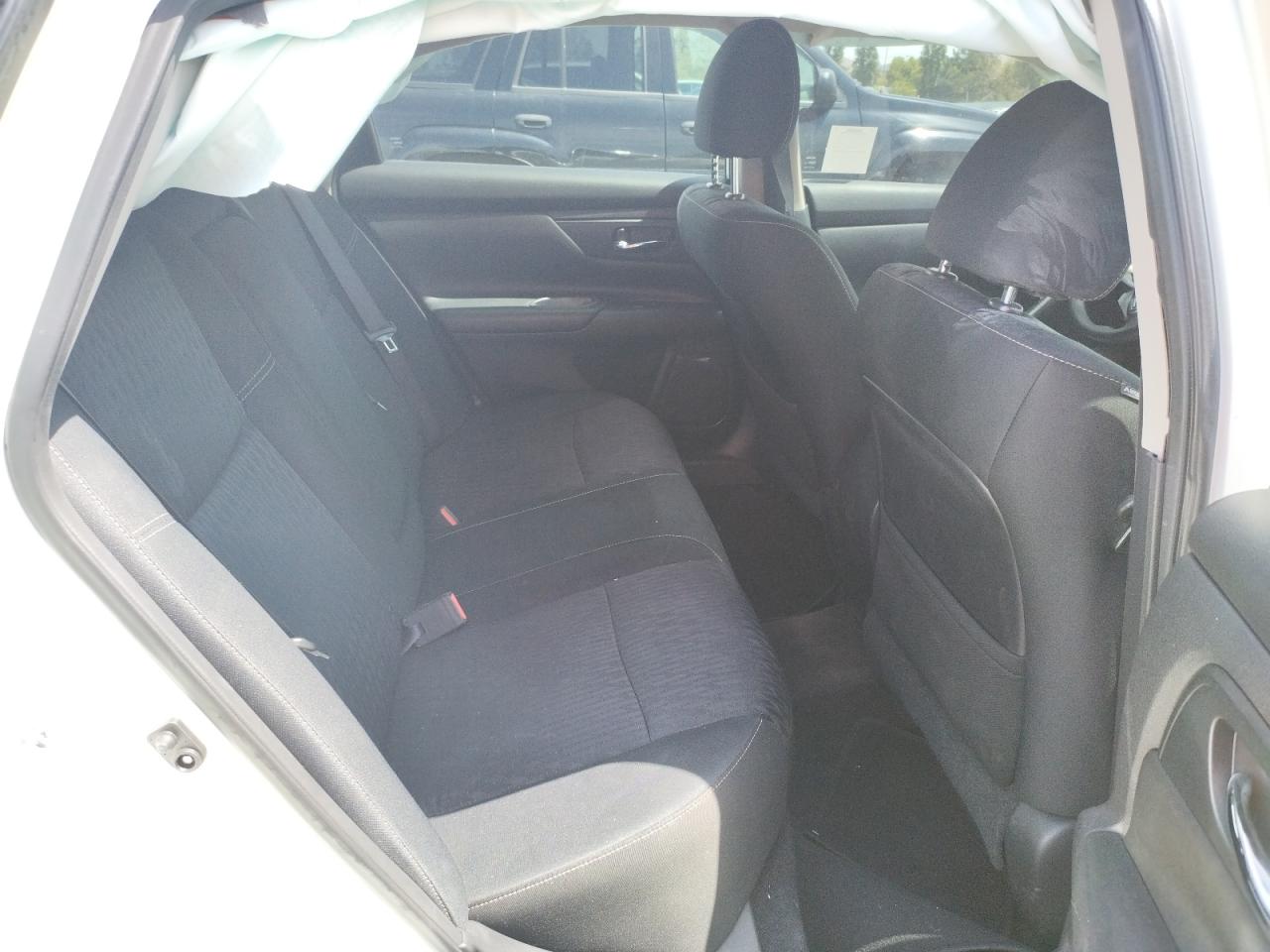 Photo 6 from auction – 2017 NISSAN ALTIMA 2.5 with VIN 1N4AL3AP2HC244886