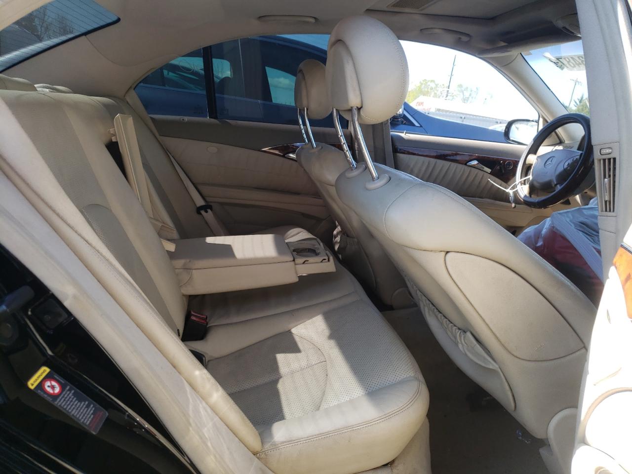 Photo 6 from auction – 2004 MERCEDES-BENZ E 500 with VIN WDBUF70J04A564652