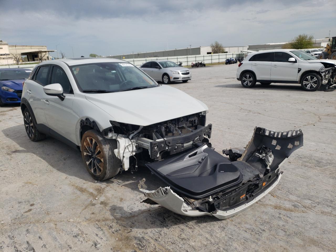 MAZDA CX-3 TOURI 2019 with VIN JM1DKDC77K1456117 - Photo from auction