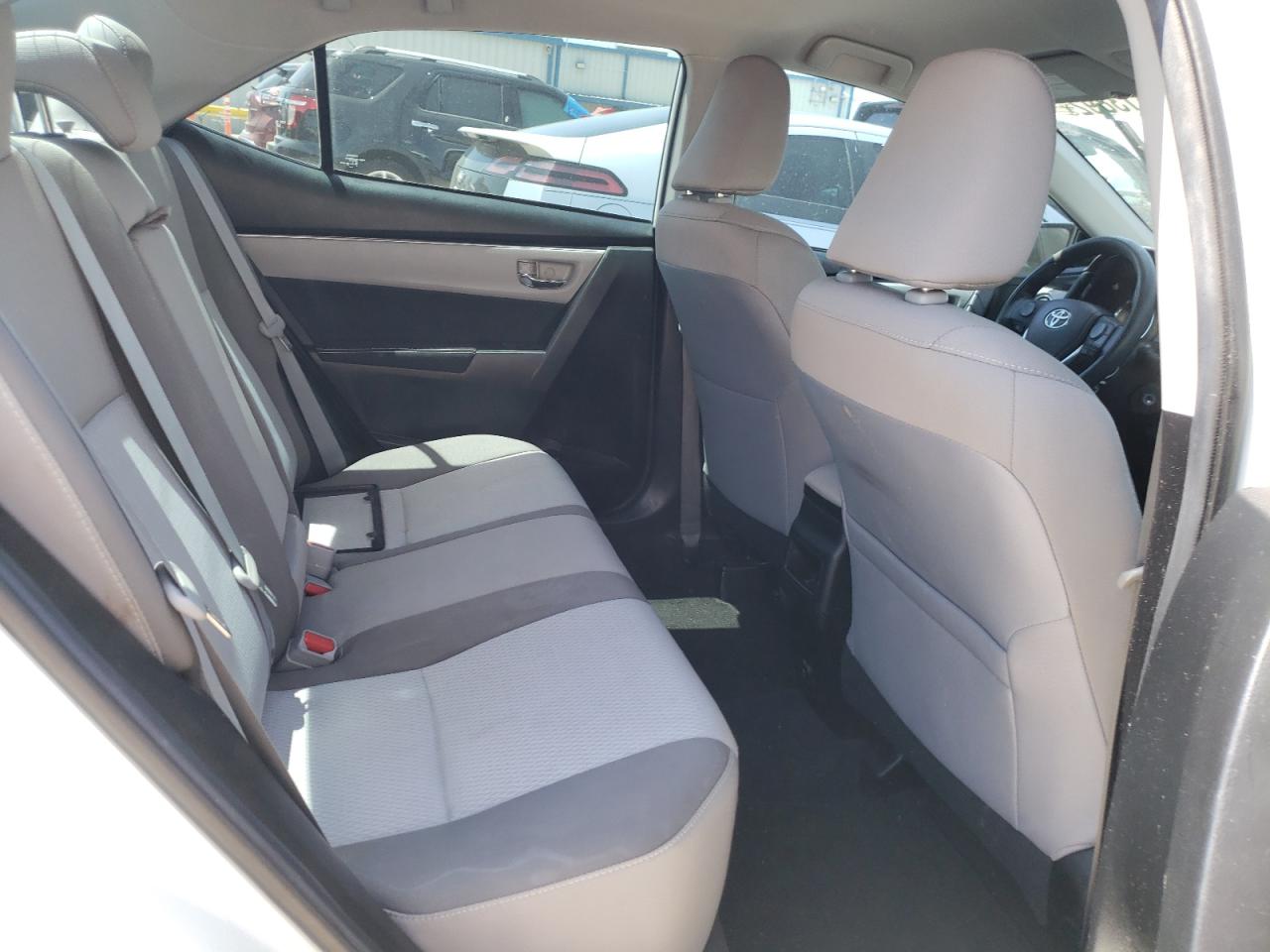 Photo 6 from auction – 2018 TOYOTA COROLLA L with VIN 5YFBURHE9JP770738