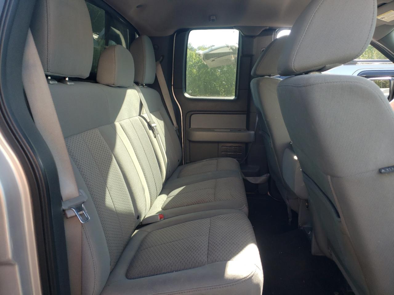 Photo 6 from auction – 2011 FORD F150 SUPER with VIN 1FTEX1CM9BFA48411