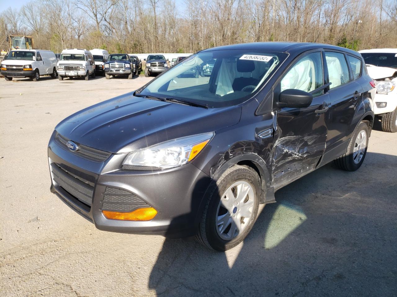 Photo 2 from auction – 2016 FORD ESCAPE S with VIN 1FMCU0F70GUA07504