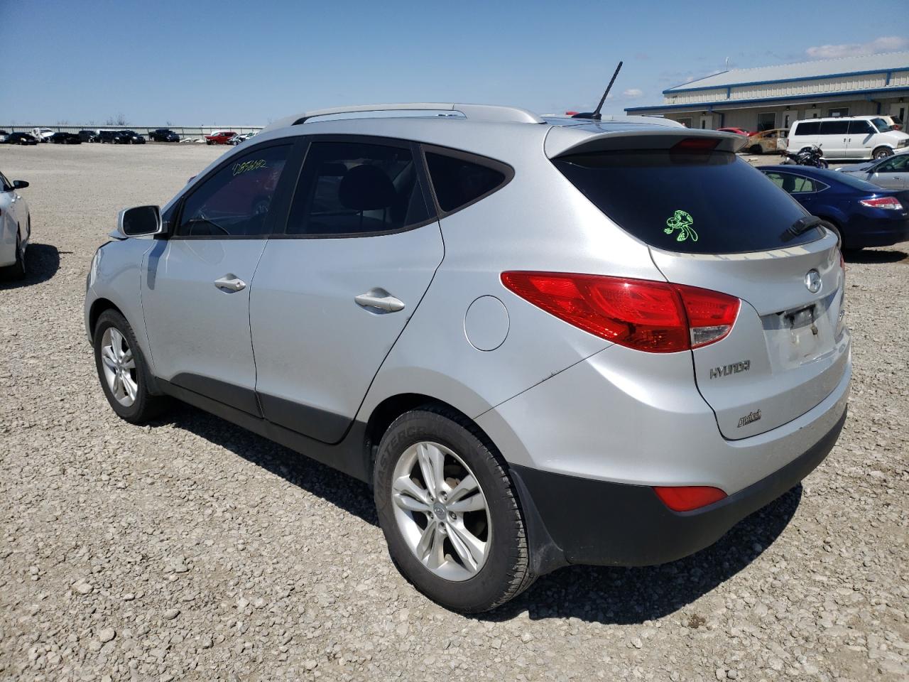 Photo 3 from auction – 2011 HYUNDAI TUCSON with VIN KM8JU3AC8BU169063