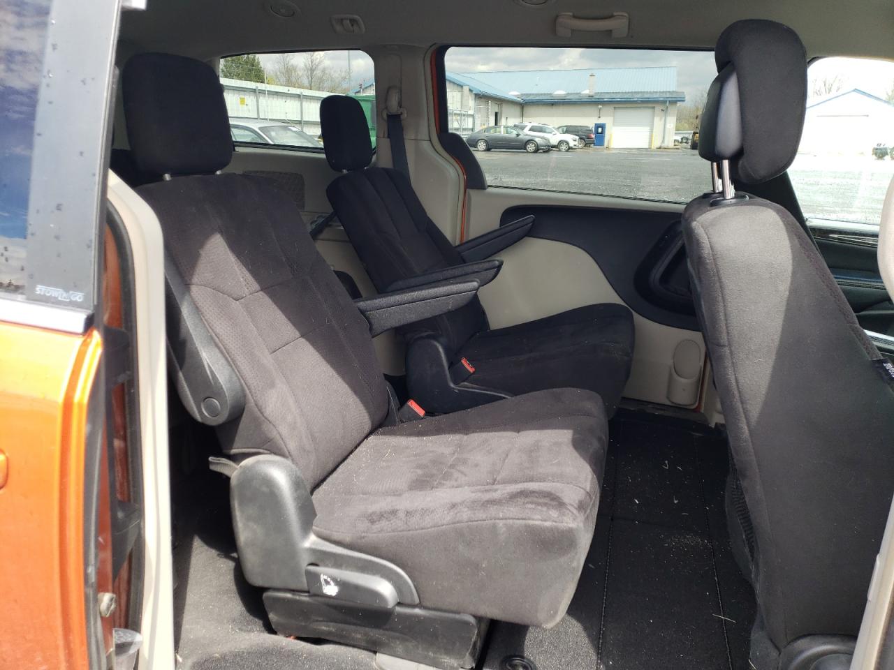 Photo 6 from auction – 2011 DODGE GRAND CARA with VIN 2D4RN5DG2BR697115