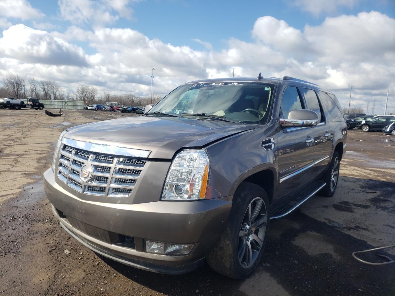 Photo 2 from auction – 2014 CADILLAC ESCALADE E with VIN 1GYS4HEF0ER179968