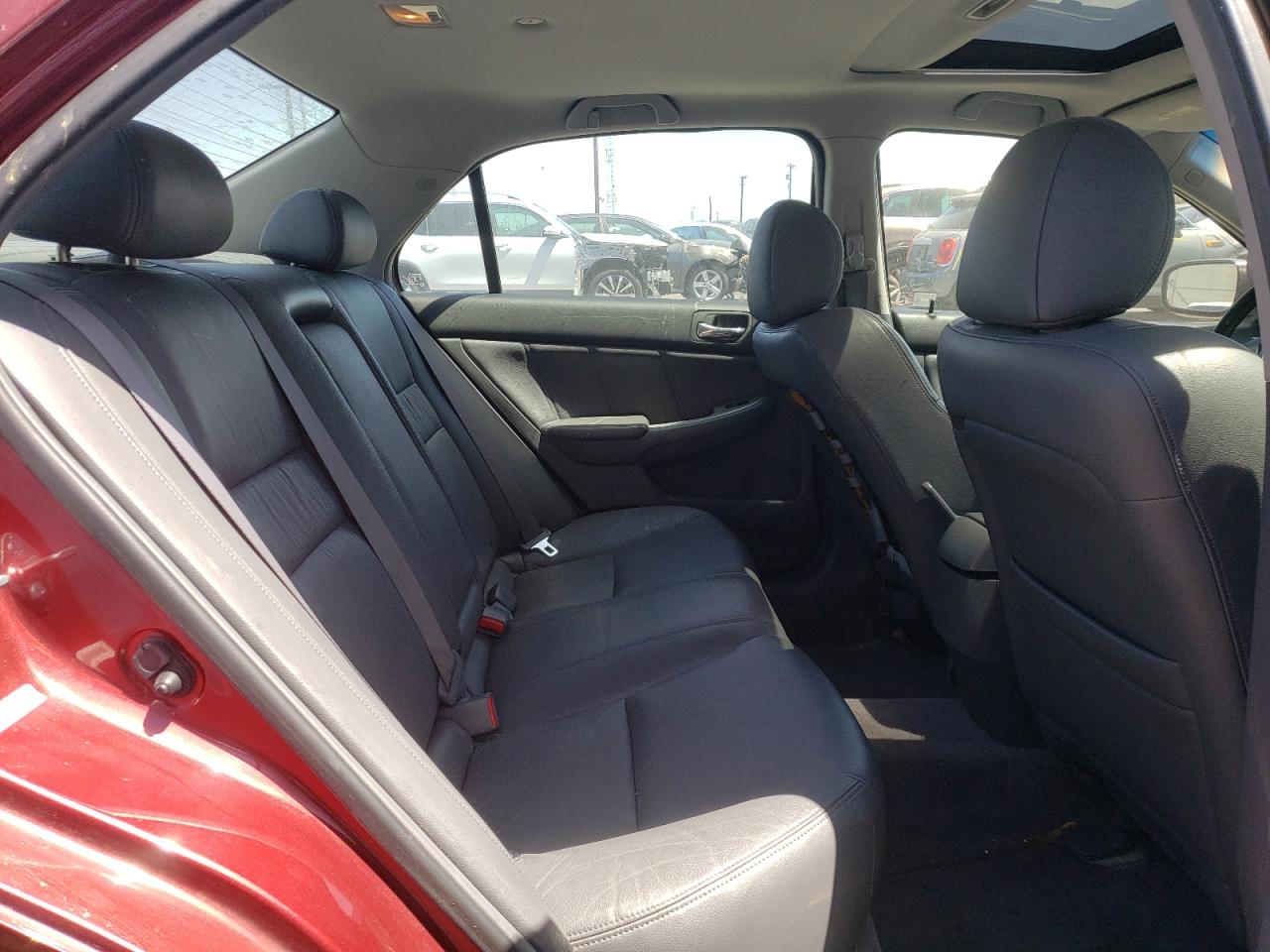Photo 6 from auction – 2004 HONDA ACCORD EX with VIN JHMCM56844C021268