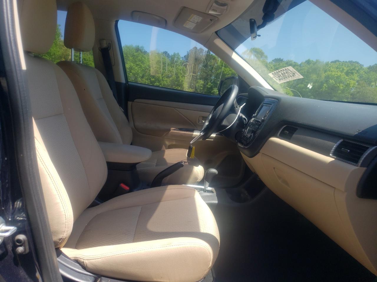 Foto 5 de la subasta – 2016 MITSUBISHI OUTLANDER con VIN JA4AD3A30GZ008604