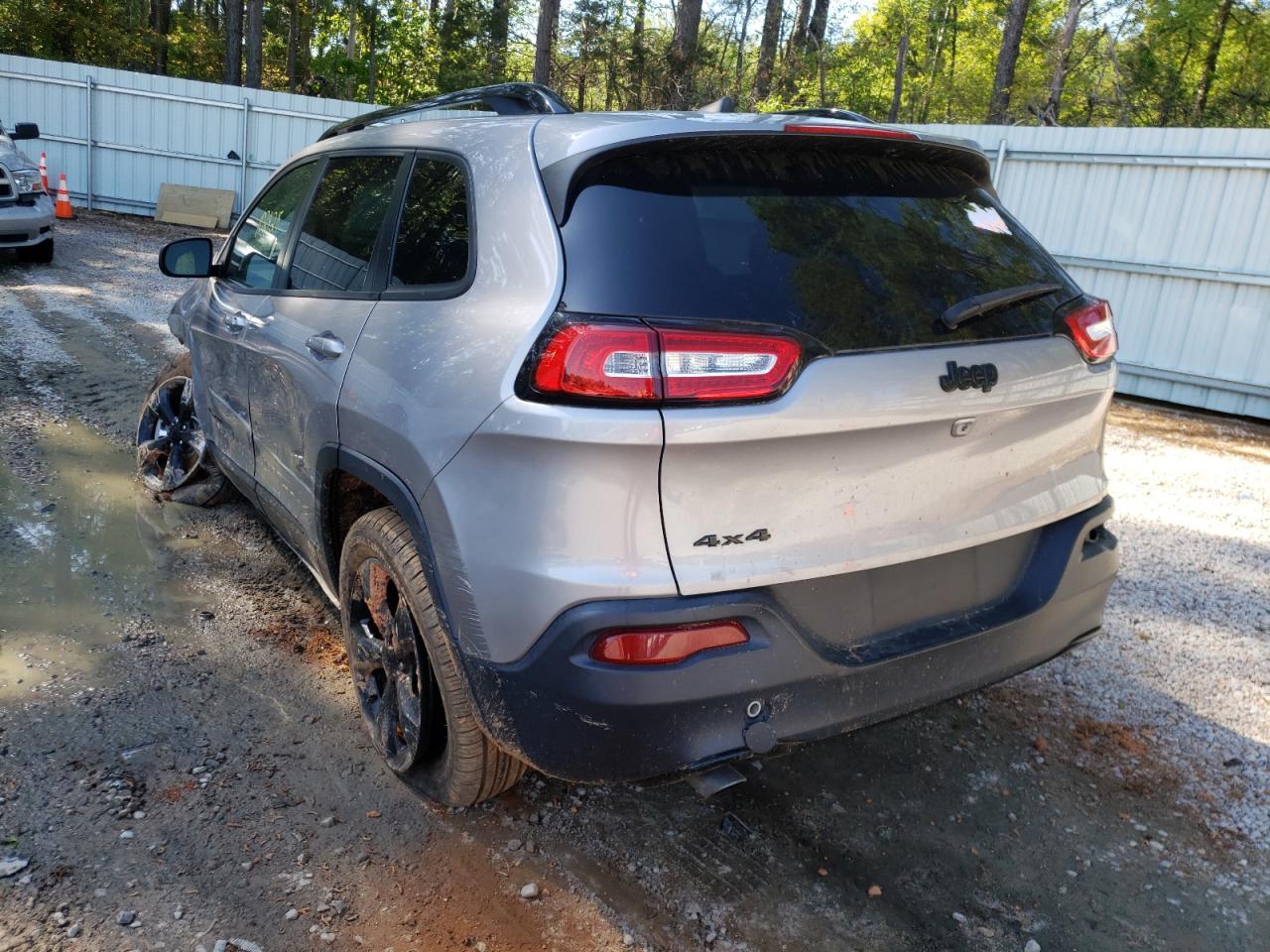 Photo 3 from auction – 2018 JEEP CHEROKEE L with VIN 1C4PJMCB4JD533012