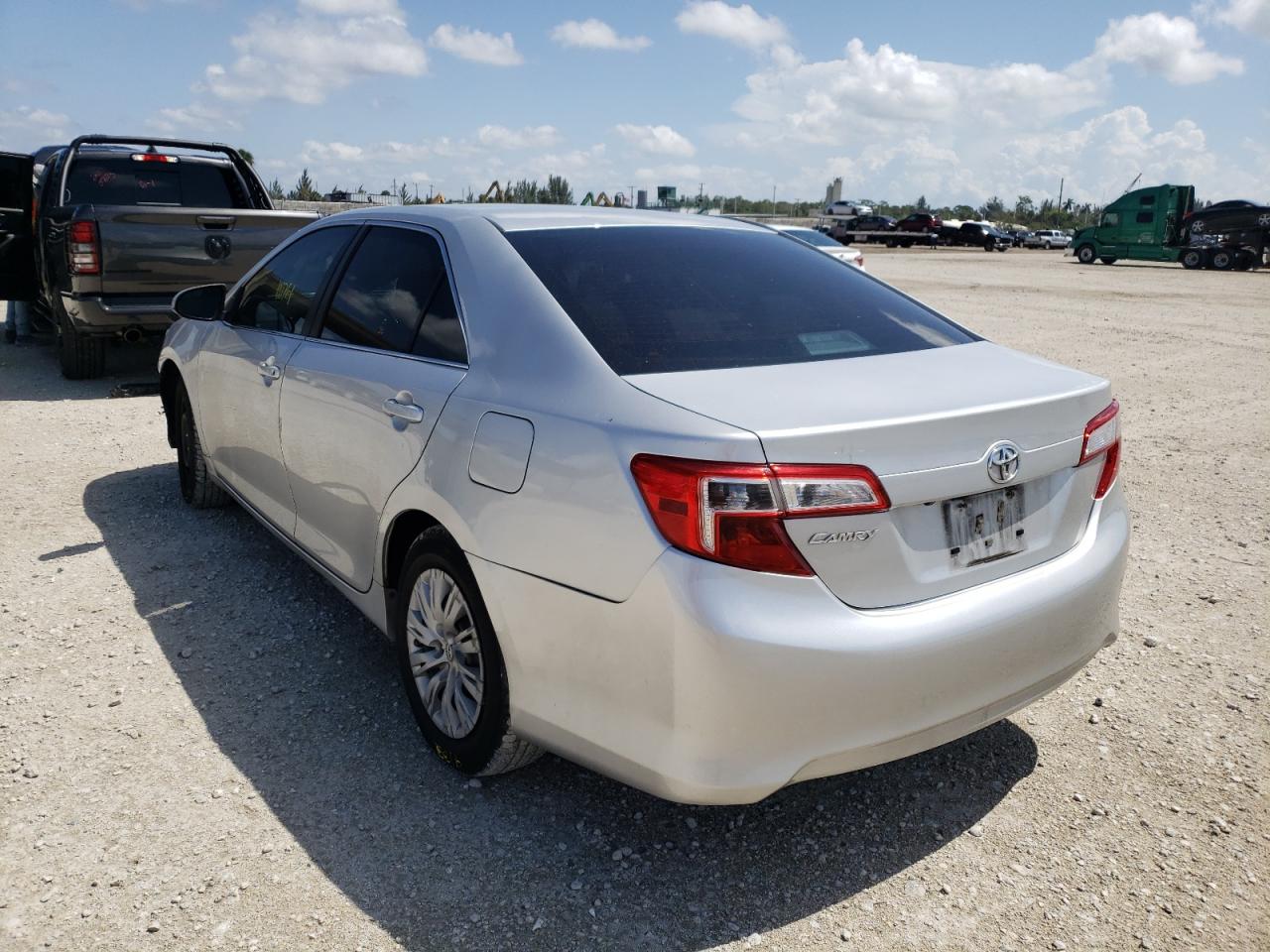 Photo 3 from auction – 2014 TOYOTA CAMRY L with VIN 4T1BF1FK8EU858317