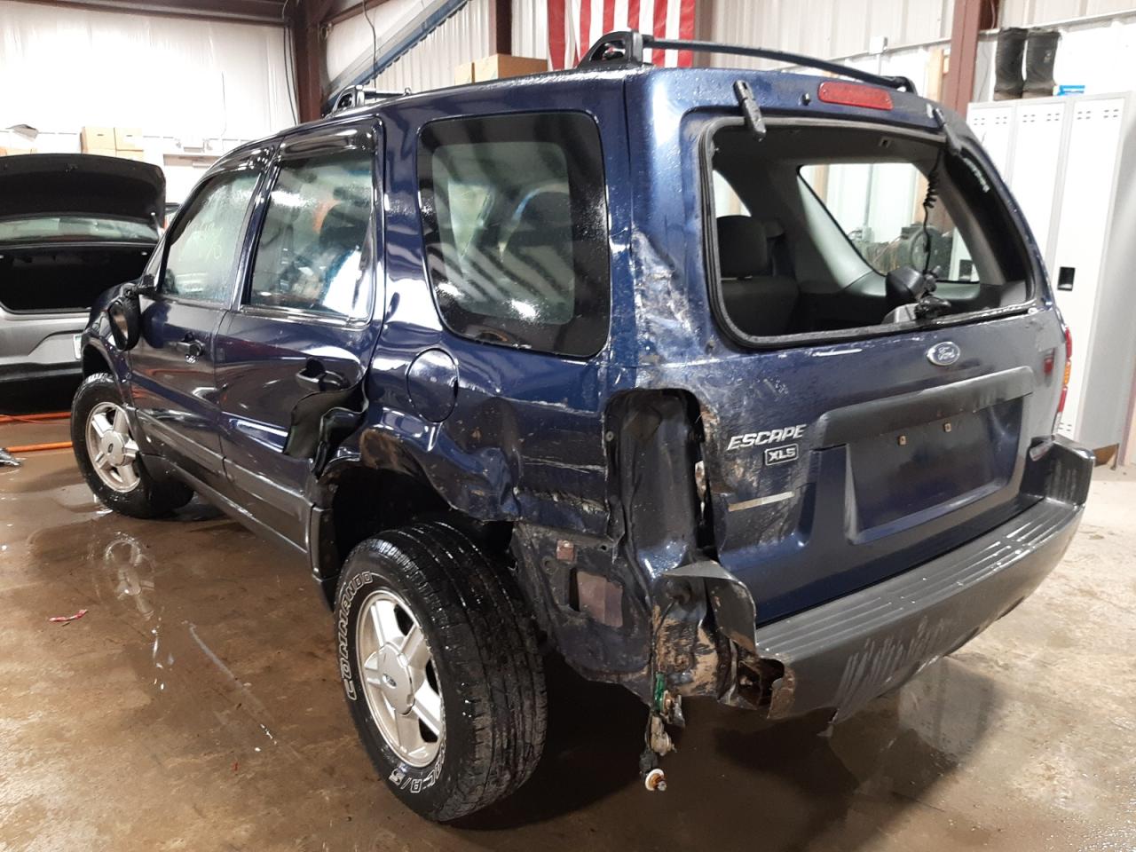Photo 3 from auction – 2003 FORD ESCAPE with VIN 1FMYU02133KA05016