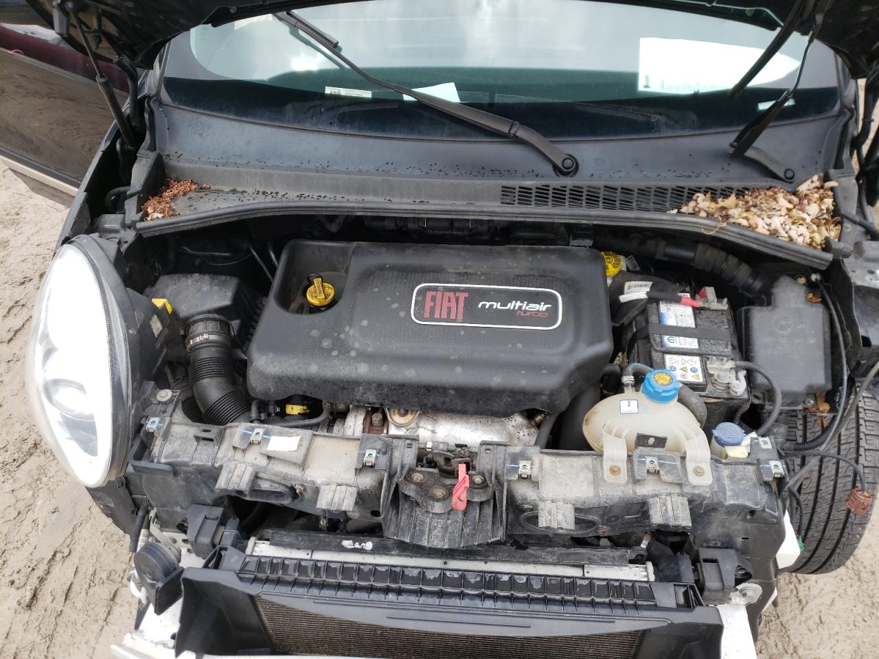 Photo 7 from auction – 2014 FIAT 500L TREKK with VIN ZFBCFADH8EZ013490