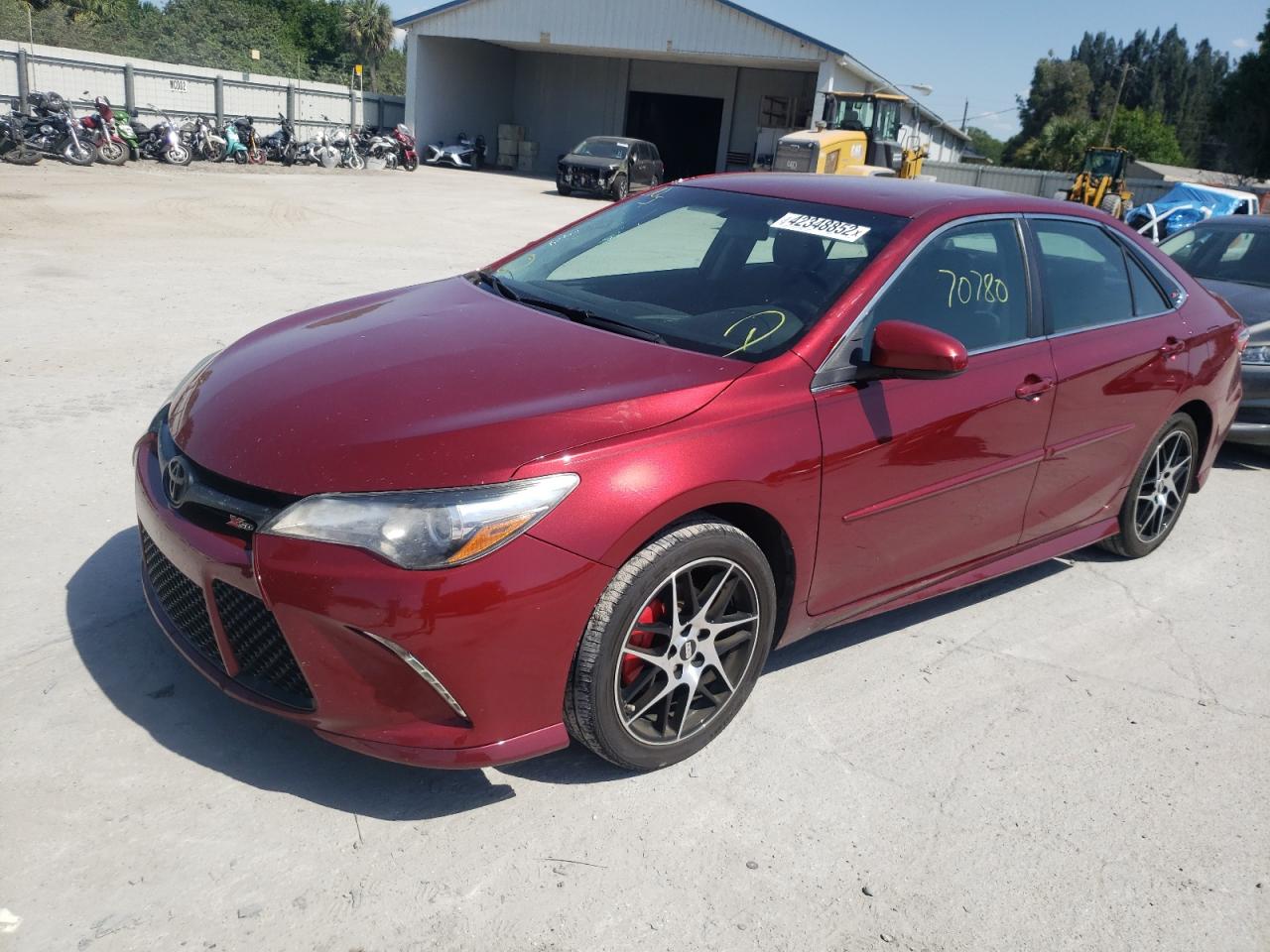 Photo 2 from auction – 2017 TOYOTA CAMRY LE with VIN 4T1BF1FK6HU804213