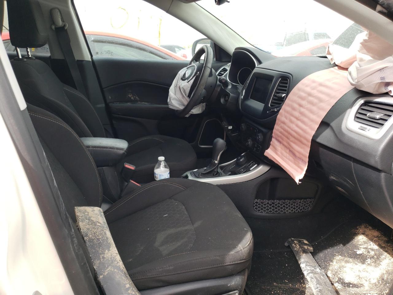 Photo 5 from auction – 2021 JEEP COMPASS SP with VIN 3C4NJDAB2MT547211