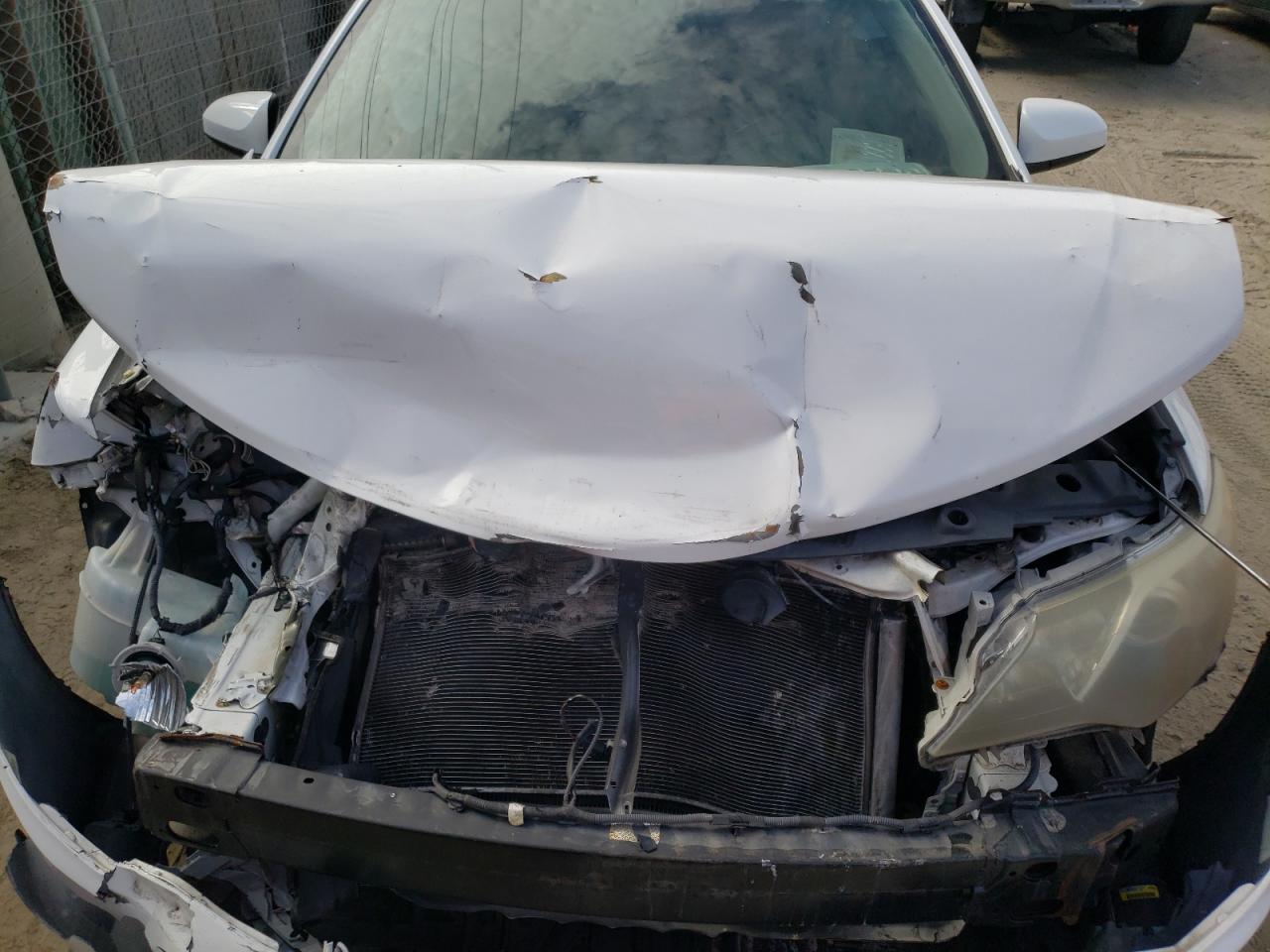 Photo 7 from auction – 2014 TOYOTA CAMRY L with VIN 4T1BF1FKXEU463720