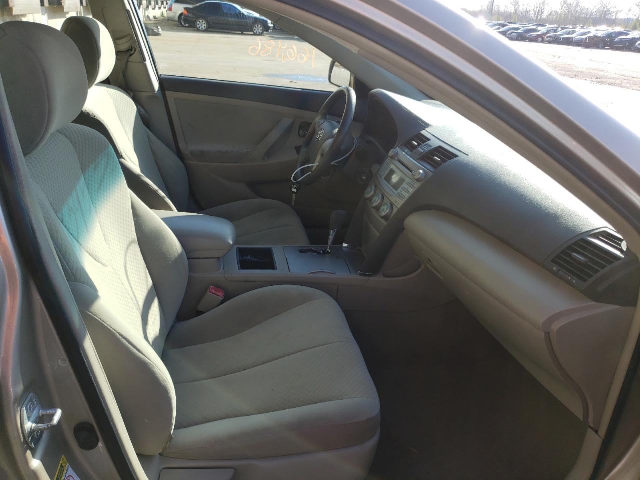 Photo 5 from auction – 2009 TOYOTA CAMRY BASE with VIN 4T4BE46K59R067050