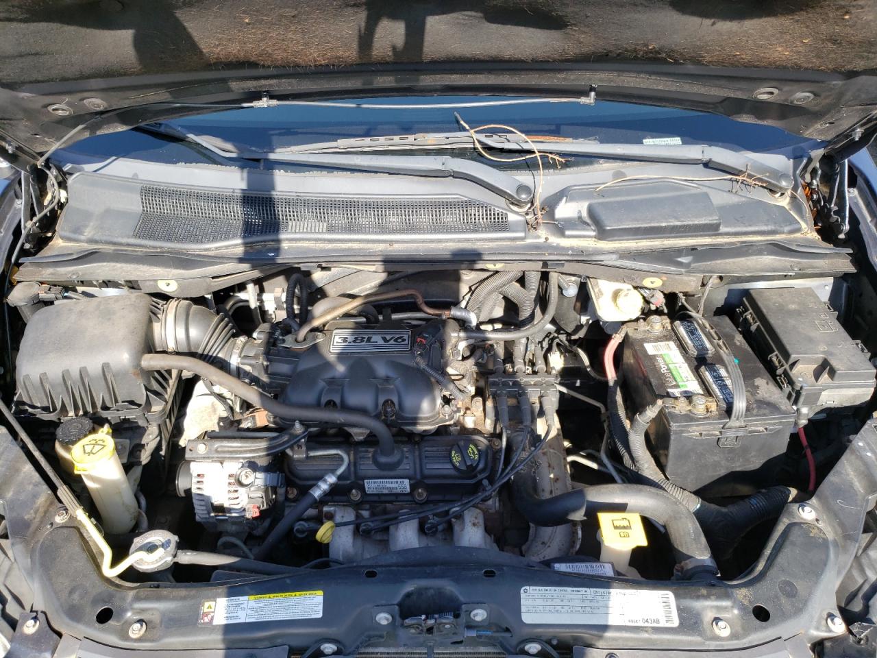 Photo 7 from auction – 2010 CHRYSLER TOWN & COU with VIN 2A4RR2D10AR415333