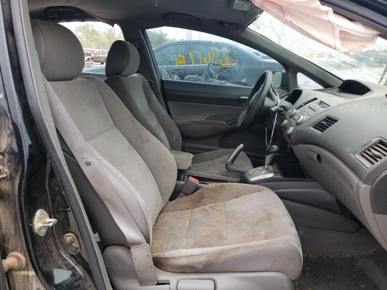 Photo 5 from auction – 2008 HONDA CIVIC LX with VIN 2HGFA16578H349097