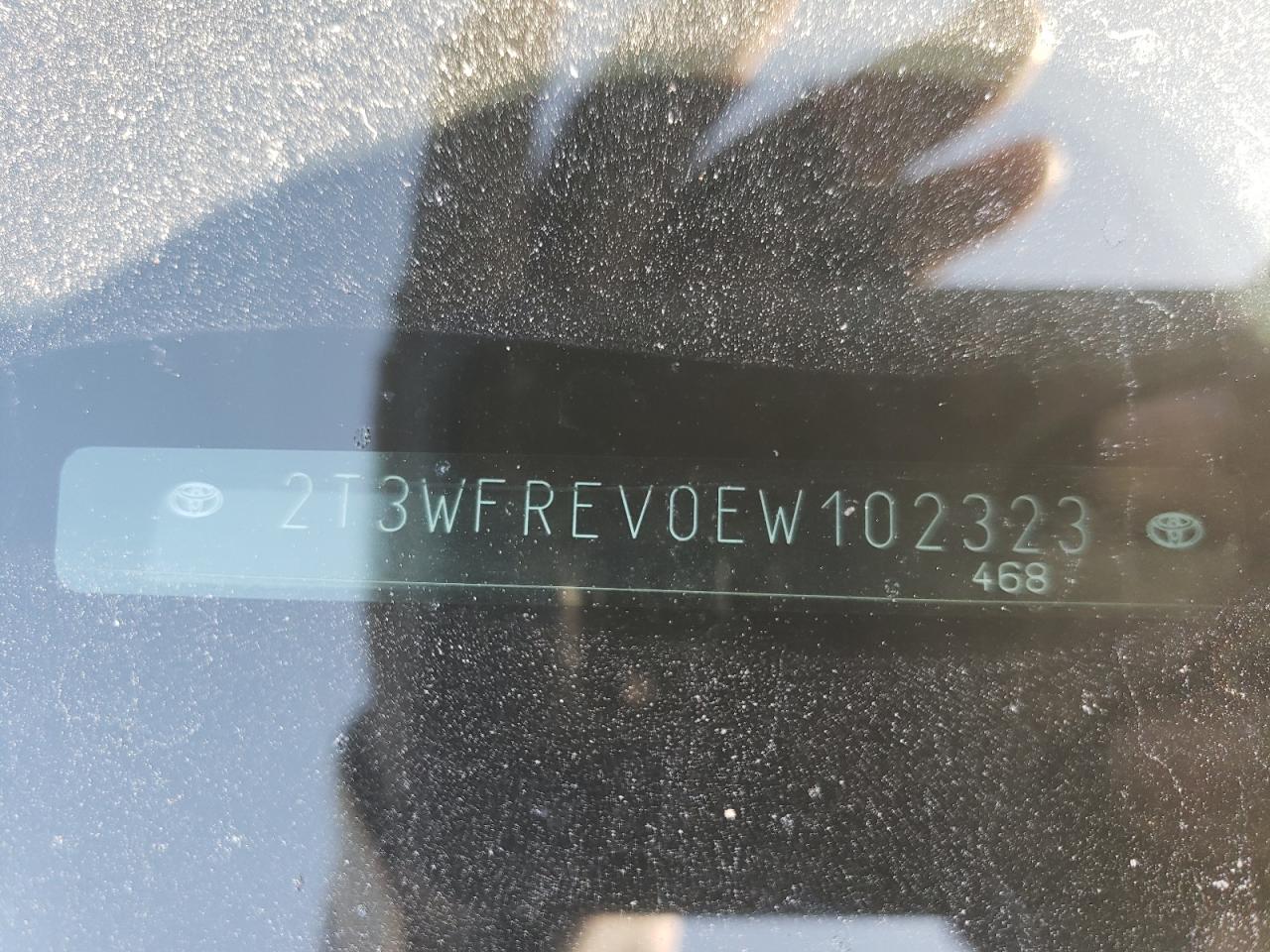 Photo 10 from auction – 2014 TOYOTA RAV4 XLE with VIN 2T3WFREV0EW102323