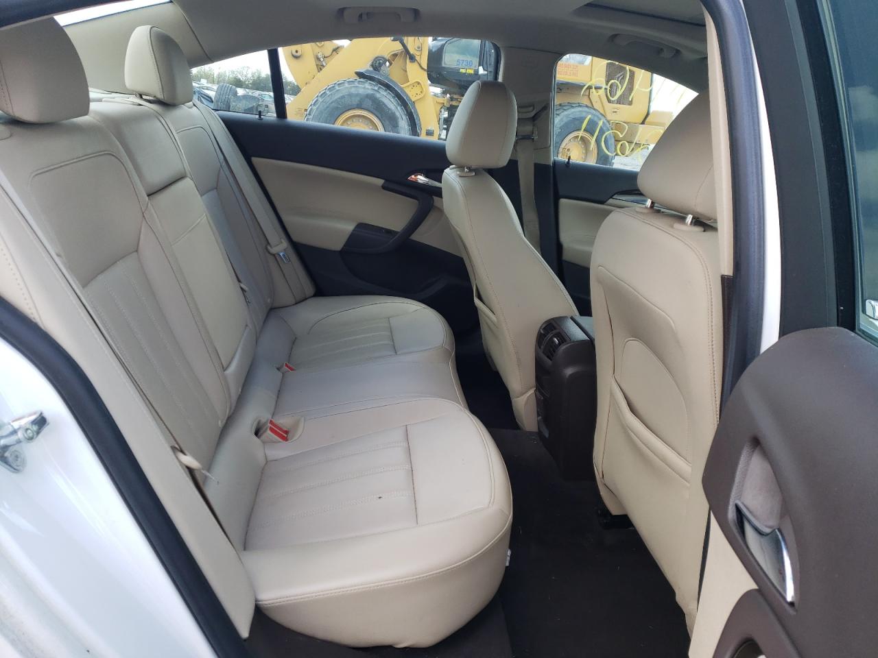 Photo 6 from auction – 2011 BUICK REGAL CXL with VIN W04GS5EC6B1071428