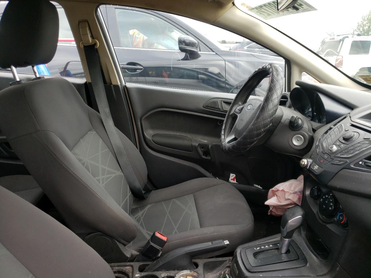 Photo 5 from auction – 2015 FORD FIESTA S with VIN 3FADP4AJ6FM120795