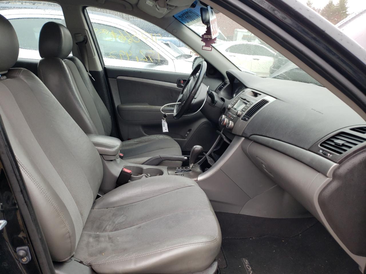 Photo 5 from auction – 2010 HYUNDAI SONATA SE with VIN 5NPEU4AF1AH618338