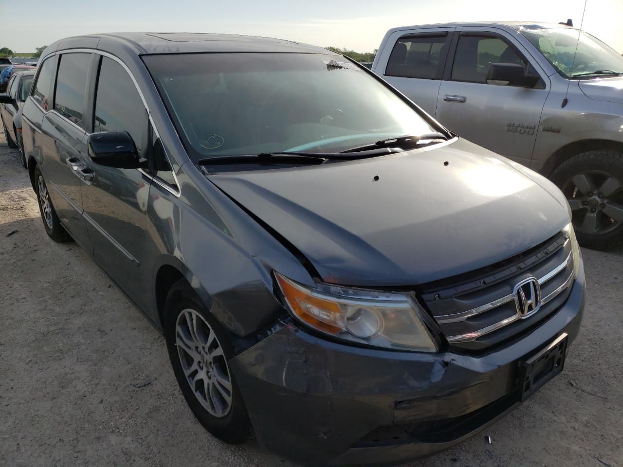 Photo 1 from auction – 2012 HONDA ODYSSEY EX with VIN 5FNRL5H61CB123235